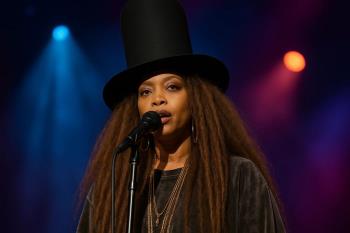 Erykah Badu - Sydney